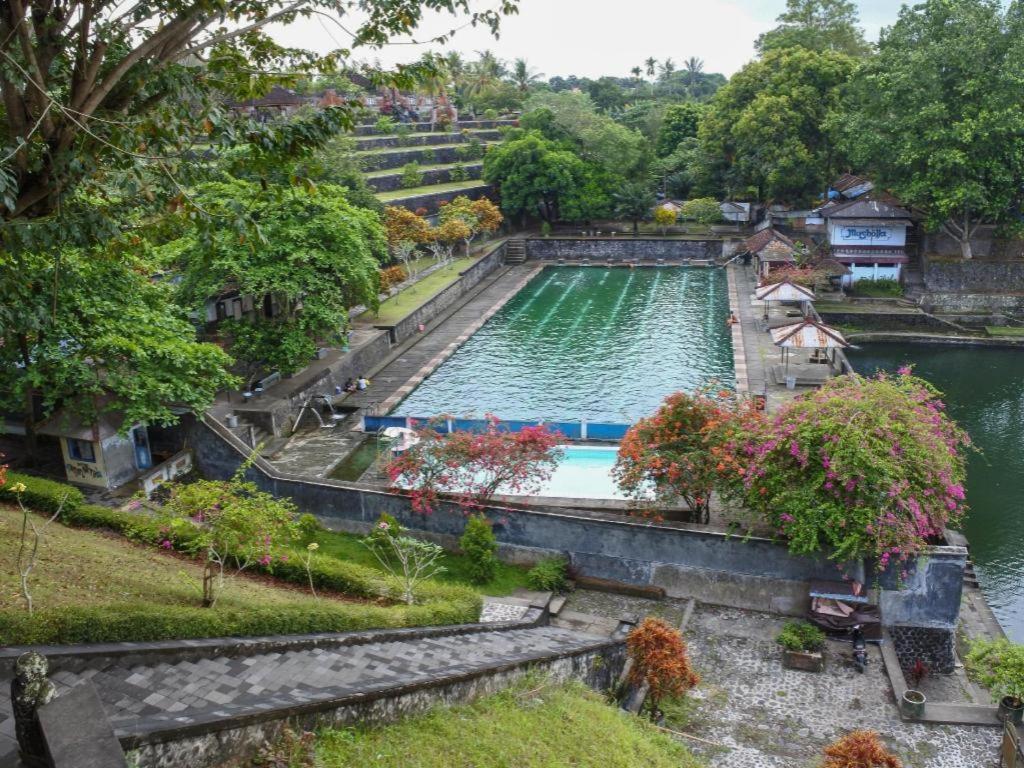 Grand Legi Hotel Mataram Exterior photo