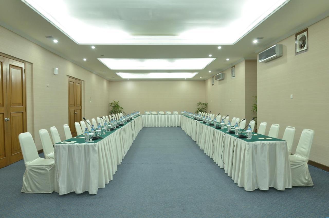 Grand Legi Hotel Mataram Exterior photo